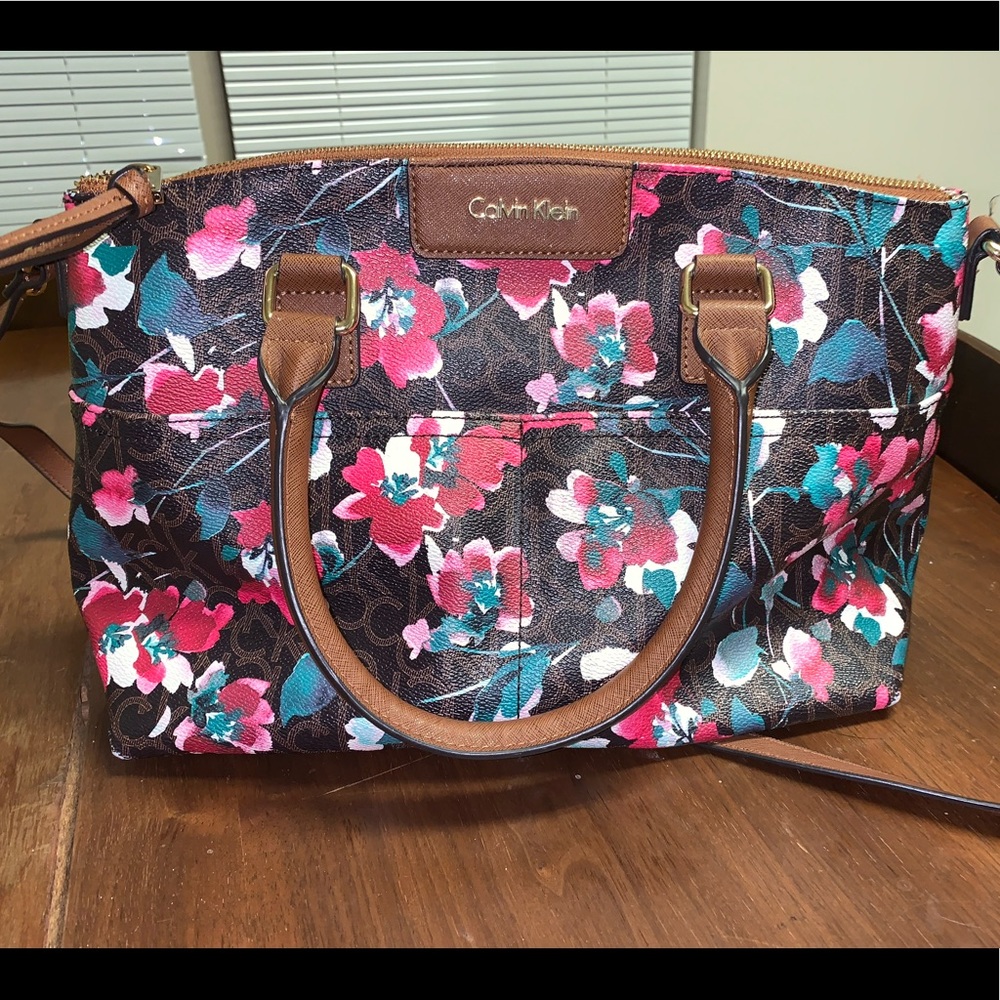🌺 Calvin Klein Floral Handbag